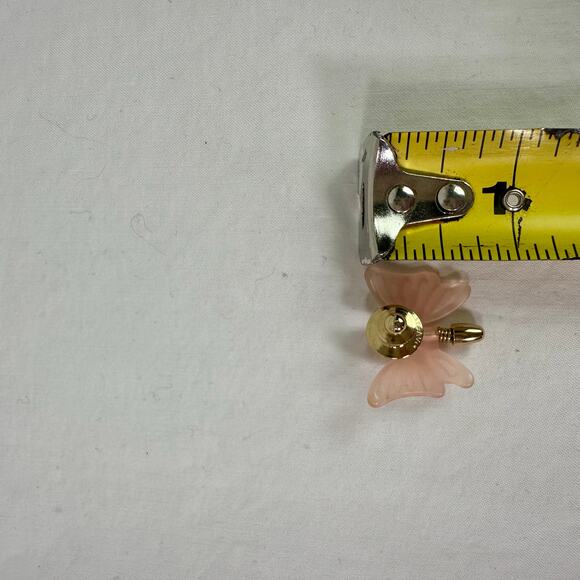 3/$20 Avon VTG Small Goldtone and Pink Lucite Wings Moveable Butterfly Pins - Picture 6 of 6